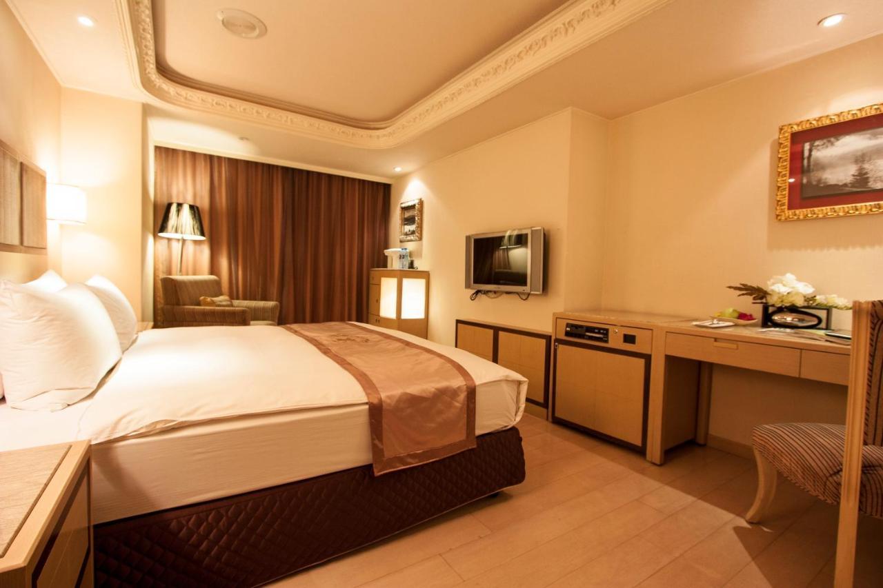 Taipei Charming City Hotel Exterior photo